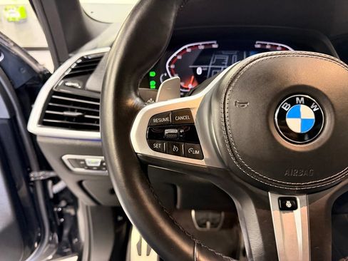 Used 2022 BMW X5 xDrive40i w/ M Sport Package AWD/4WD image 13