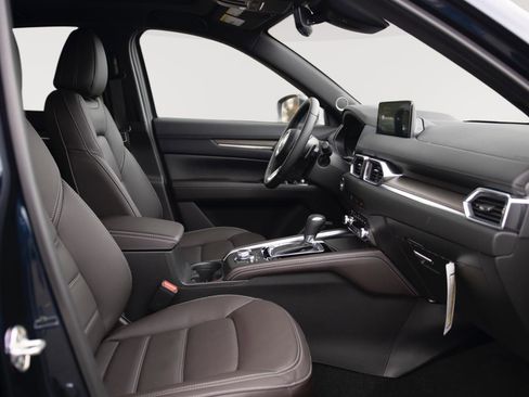 New 2025 MAZDA CX-5 Signature image 22