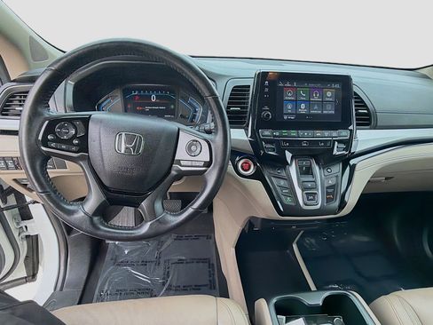 Used 2023 Honda Odyssey Touring image 10