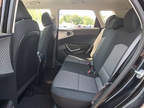 Used 2022 Kia Soul LX w/ Technology Package FWD image 13