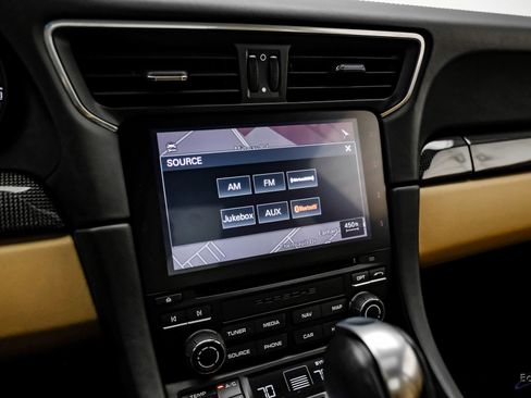 Used 2017 Porsche 911 Turbo image 79