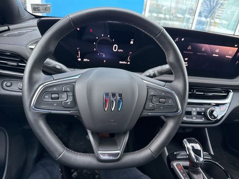 Used 2024 Buick Envista Sport Touring w/ Convenience I Package image 31