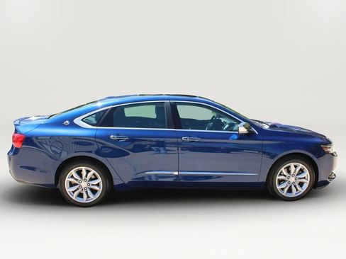 Used 2014 Chevrolet Impala LTZ FWD image 11