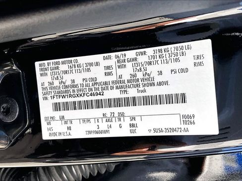 Used 2019 Ford F150 Raptor w/ Equipment Group 802A Luxury AWD/4WD image 34