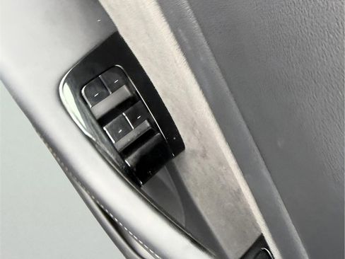 Used 2020 Tesla Model 3 Long Range image 16