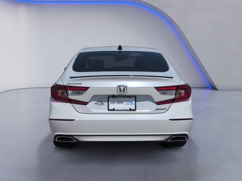 Used 2022 Honda Accord Sport image 4