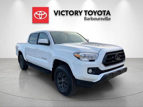 Used 2021 Toyota Tacoma TRD Off-Road image 5