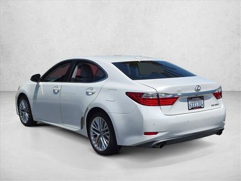 Used 2013 Lexus ES 350 w/ Luxury Pkg FWD image 7