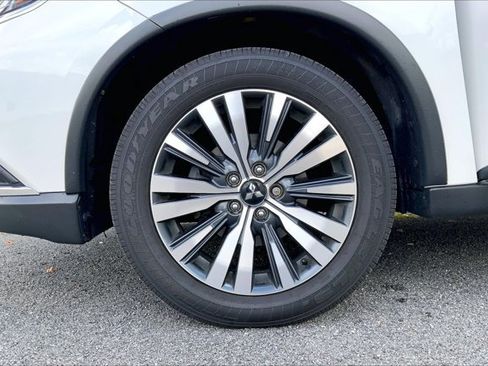 Used 2019 Mitsubishi Outlander GT AWD/4WD image 8