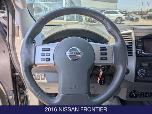 Used 2016 Nissan Frontier SV w/ SV Value Truck Package AWD/4WD image 17
