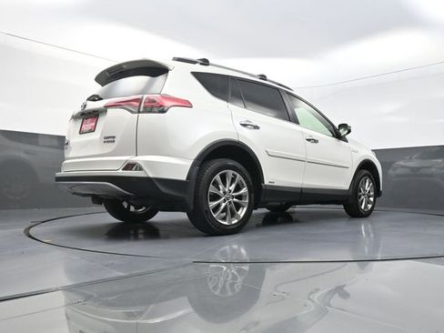 Used 2018 Toyota RAV4 Limited w/ Protection Package image 9