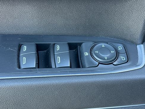 Used 2023 GMC Sierra 1500 Elevation image 11