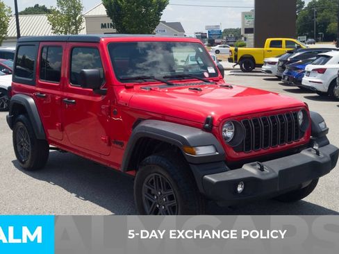 Used 2025 Jeep Wrangler Unlimited Sport AWD/4WD image 3