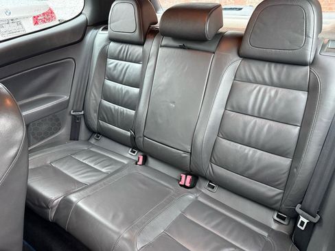 Used 2008 Volkswagen R32 AWD/4WD image 7