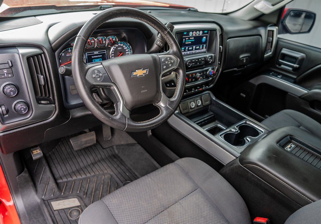 Used 2018 Chevrolet Silverado 1500 LT w/ All Star Edition AWD/4WD image 14