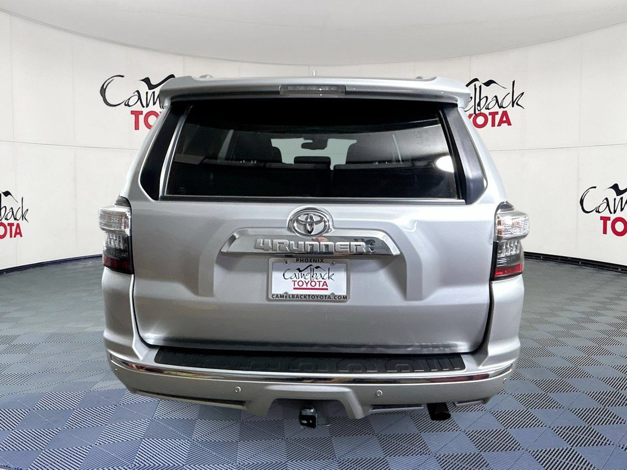 Used 2024 Toyota 4Runner Limited AWD/4WD image 6