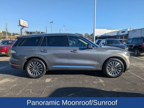 Used 2022 Lincoln Aviator AWD w/ Premium Package image 4