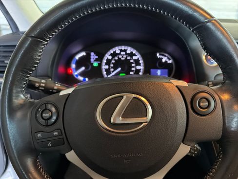 Used 2015 Lexus CT 200h w/ Seat Comfort Package FWD image 23
