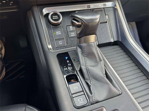 Used 2024 Lexus GX 550 image 33