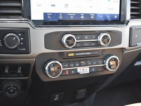 Certified 2022 Ford F250 Lariat w/ Lariat Ultimate Package image 13