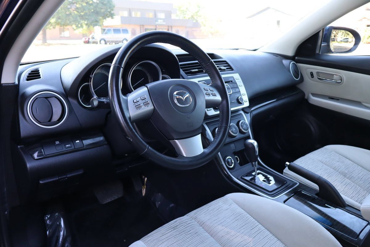 Used 2009 MAZDA MAZDA6 i Touring w/ Moonroof & Bose Pkg FWD image 15