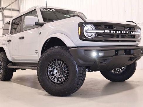 New 2026 Ford Bronco Outer Banks AWD/4WD image 31