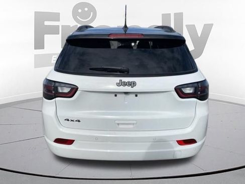 Used 2025 Jeep Compass Limited w/ Driver Assist Group I AWD/4WD image 4