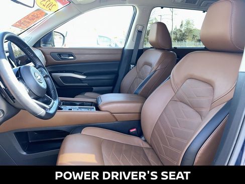 Certified 2025 Nissan Pathfinder Platinum w/ Cargo Package image 11