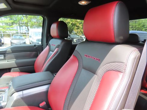 Used 2014 Ford F150 Raptor w/ Equipment Group 801A Luxury AWD/4WD image 28