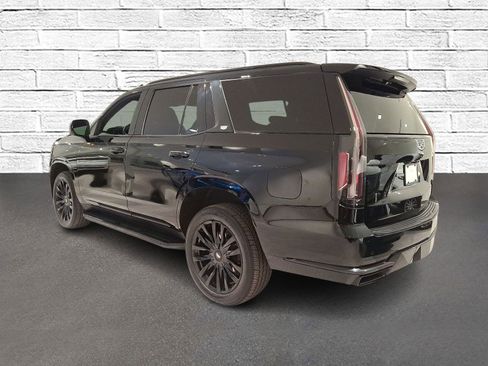 Certified 2023 Cadillac Escalade Premium Luxury image 4