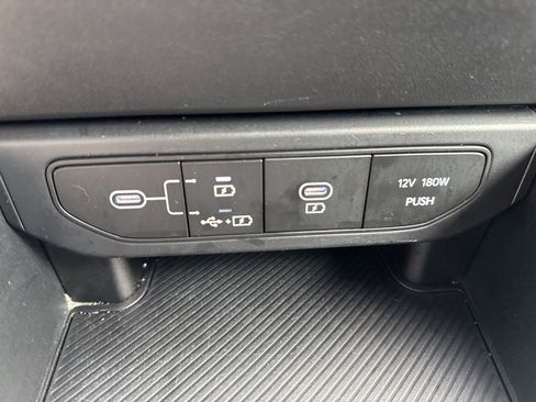 Used 2025 Kia K4 LXS image 18