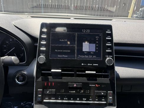 Used 2019 Toyota Avalon XLE w/ Carpet Mat Package FWD image 13