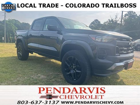 Used 2024 Chevrolet Colorado Trail Boss w/ Technology Package image 1