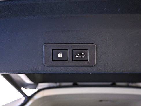 Used 2021 Subaru Ascent Limited w/ Technology Package image 34