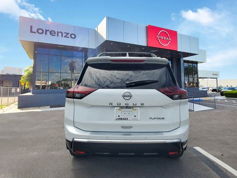 New 2025 Nissan Rogue Platinum w/ Platinum Premium Package image 5