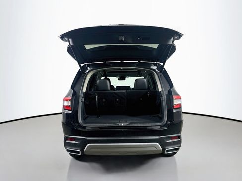 Used 2025 Honda Pilot Touring image 38