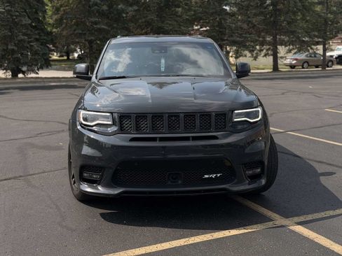 Used 2018 Jeep Grand Cherokee SRT w/ Trailer Tow Group IV AWD/4WD image 11