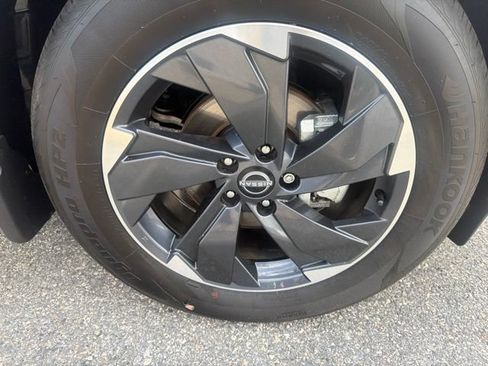 Used 2026 Nissan Rogue SV w/ Cold Weather Package AWD/4WD image 21