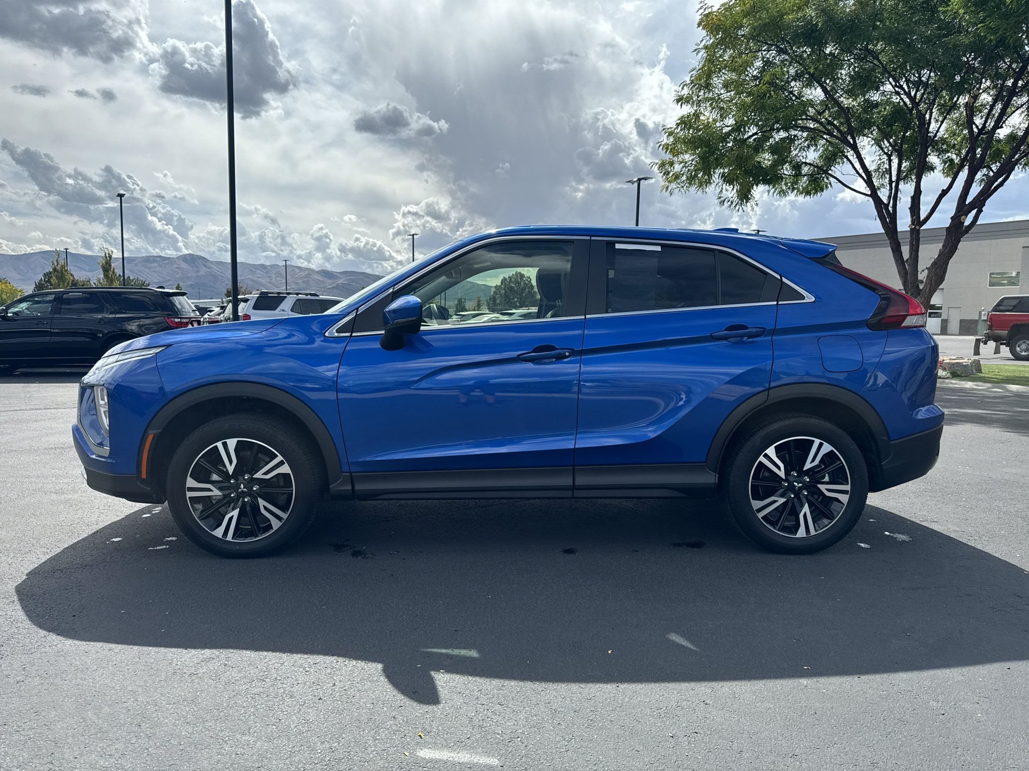 Used 2025 Mitsubishi Eclipse Cross SE AWD/4WD image 4