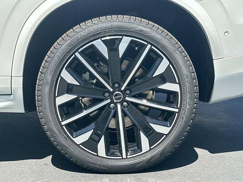 New 2026 Volvo XC90 T8 Ultra w/ Lounge Package AWD/4WD image 24