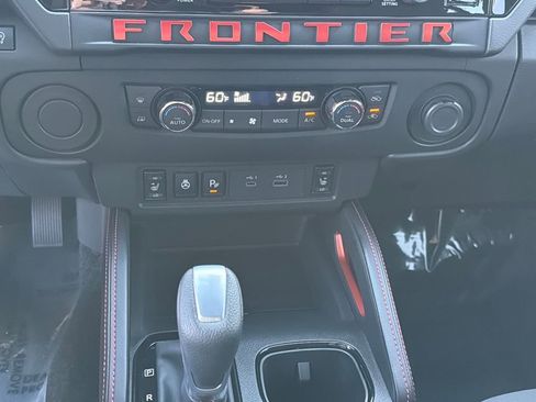 Used 2025 Nissan Frontier Pro-X w/ Pro Convenience Package image 28