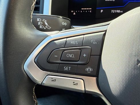 Used 2022 Volkswagen Atlas Cross Sport SE image 39