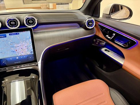 New 2026 Mercedes-Benz GLC 300 image 11