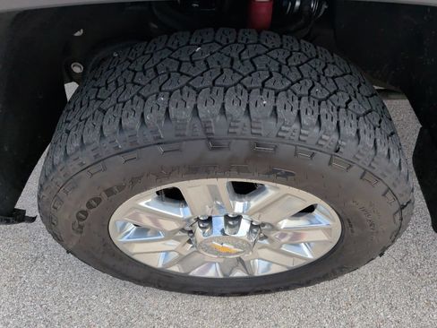 Used 2025 Chevrolet Silverado 2500 High Country w/ Technology Package AWD/4WD image 54