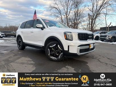 Certified 2024 Kia Telluride EX w/ EX Captain's Chair Package