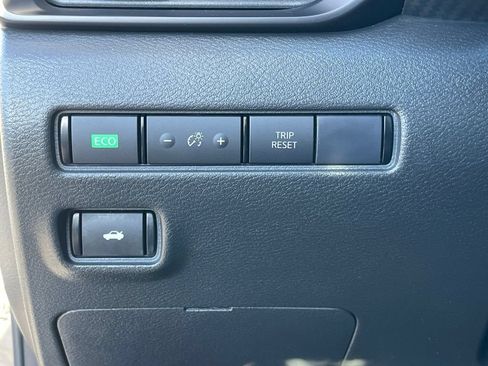 Certified 2025 Nissan Sentra S FWD image 15