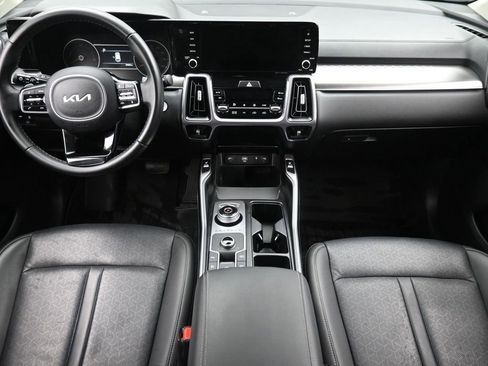 Used 2023 Kia Sorento EX image 12