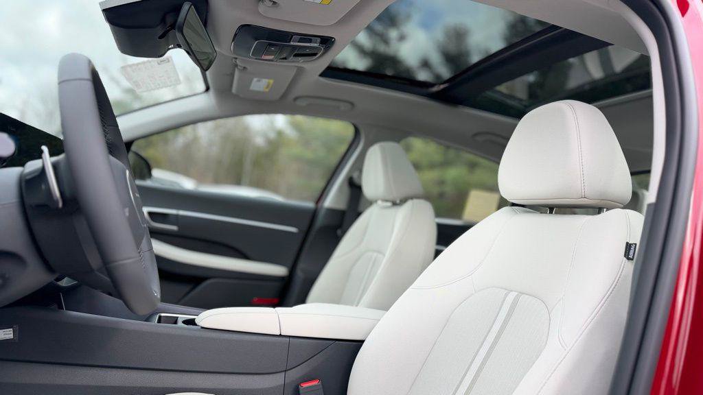 New 2026 Hyundai Sonata SEL FWD image 16