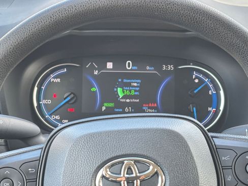 Used 2025 Toyota RAV4 LE image 33