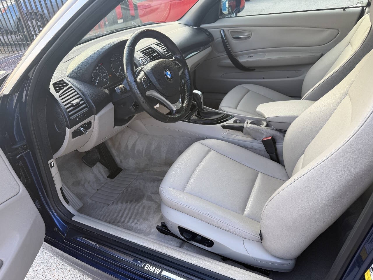 Used 2013 BMW 128i Convertible RWD image 11